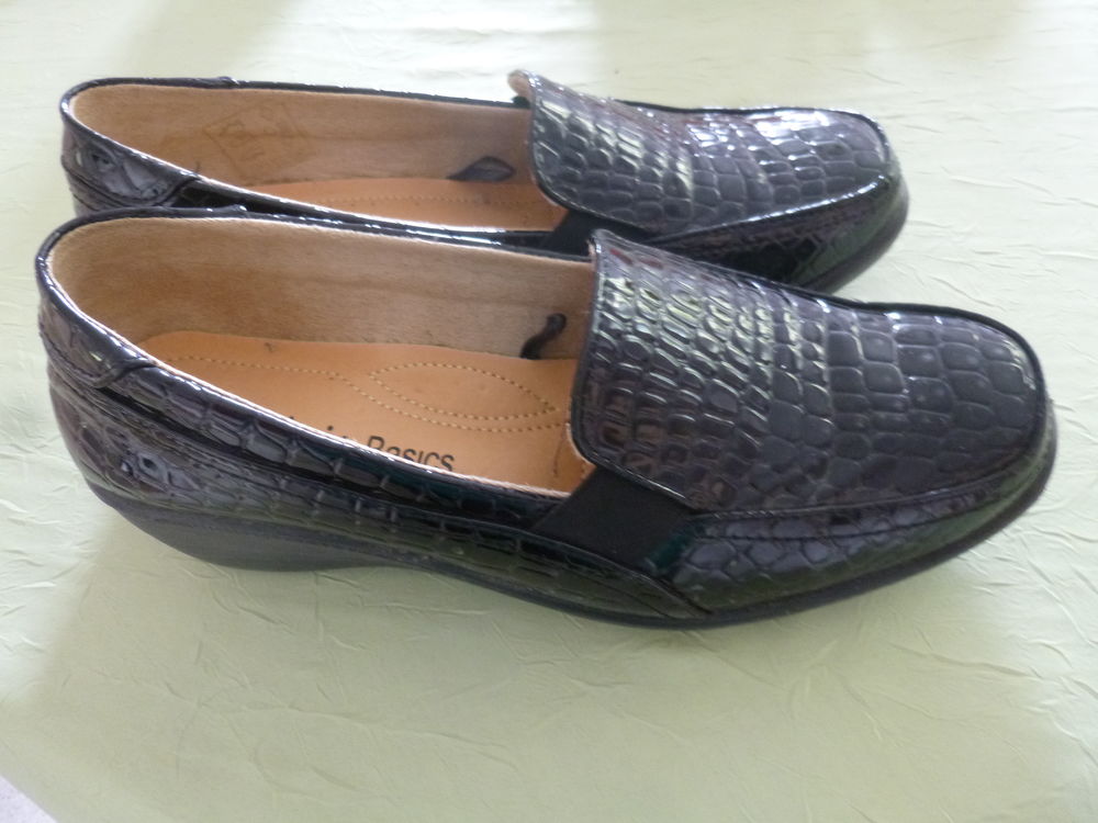 des paires de chaussures Chaussures