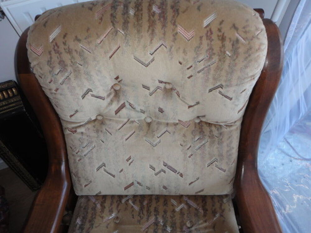 vends fauteuil grand confort peu servi Meubles