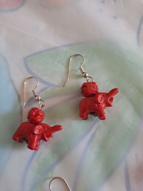 Lot de boucles d'oreilles en cinabre Paris 18 (75)