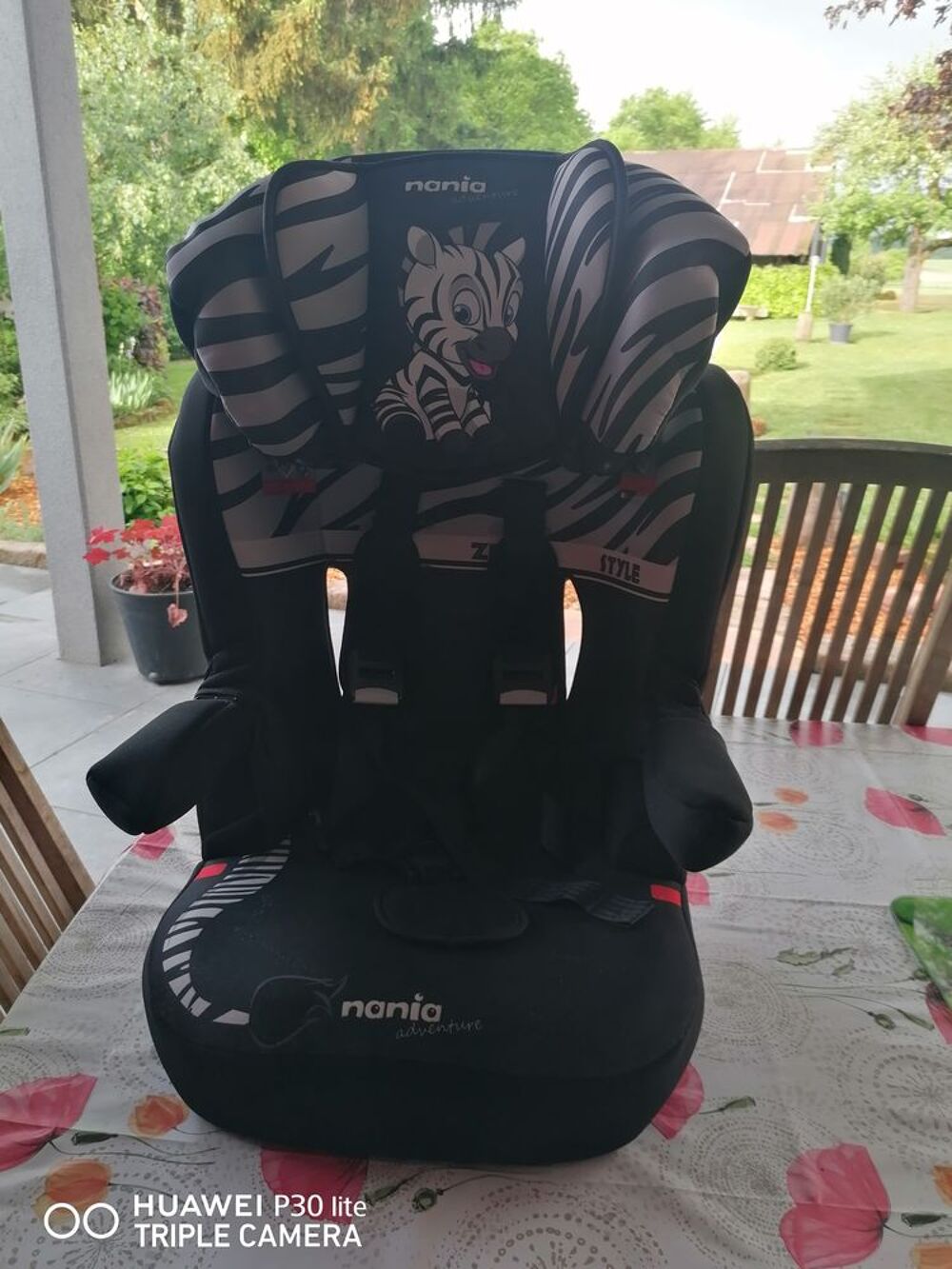 Si&egrave;ge auto groupe Nania Advendure Zebra tr&egrave;s peu utilis&eacute; Puériculture