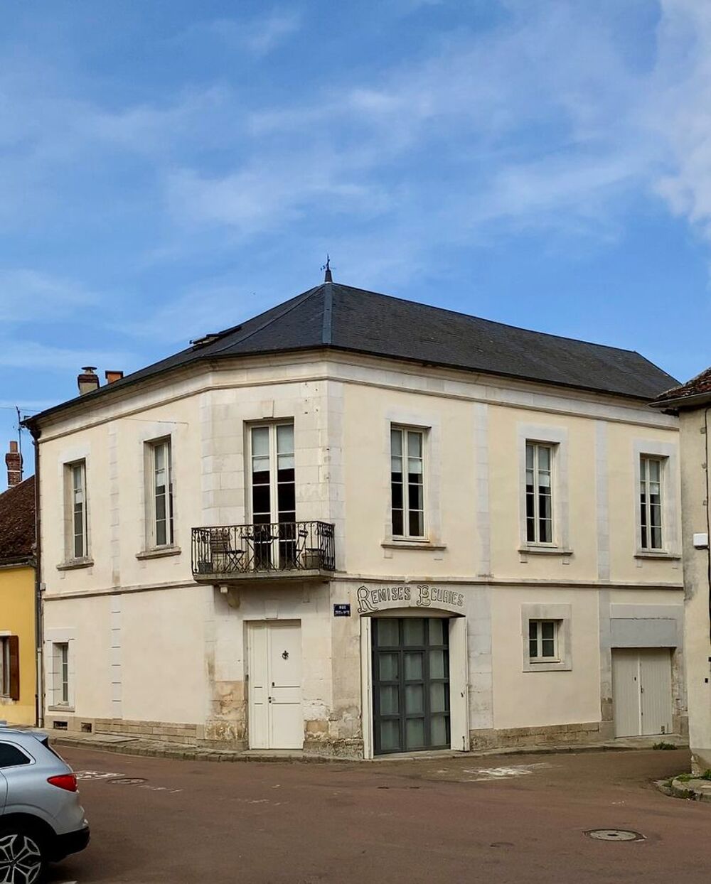 Maison 5 pièces 240 m² · à Coulanges-la-Vineuse · 240 m² · 249 000 €