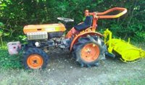   Microtracteur Kubota B7000d (4x4) première main 
