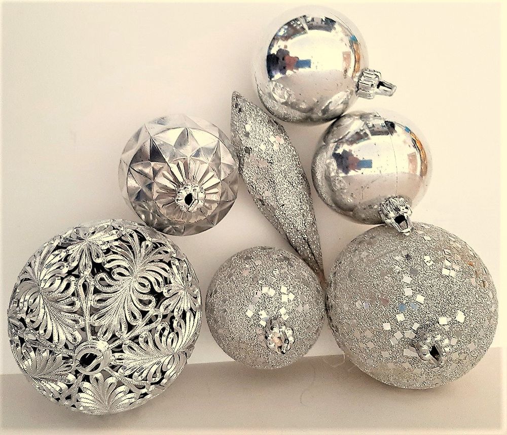 Boules de No&euml;l Argent&eacute;es Décoration