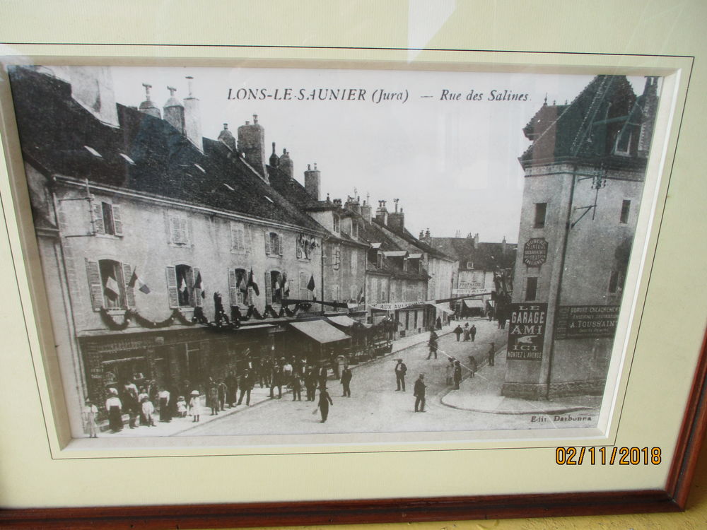 2 Photos Encadr&eacute;es Lons le Saunier Rue des Salines. Décoration