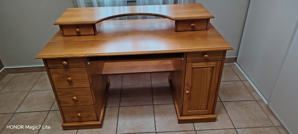 bureau en pin Meubles