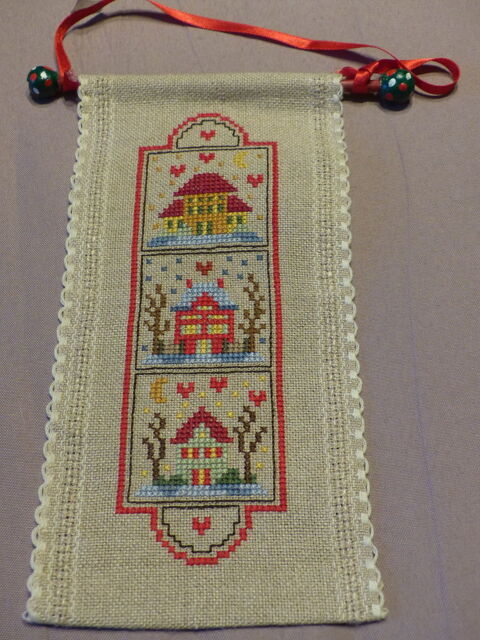 superbe d�coration au POINT DE CROIX
suspension 23 Roclincourt (62)