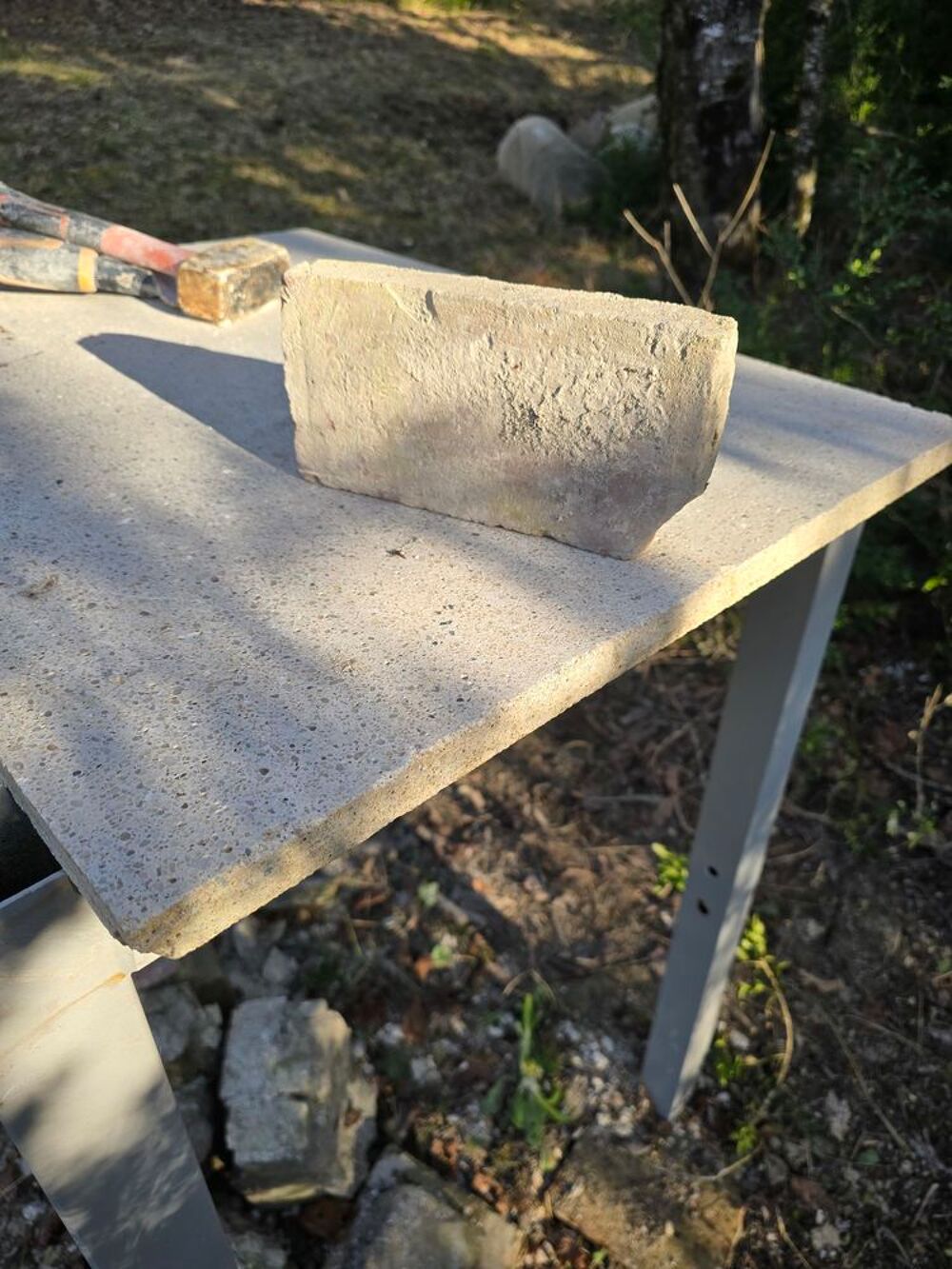 Brique Anciennes r&eacute;fractaire de 9 cm x 18 cm x 5 cm 
Bricolage