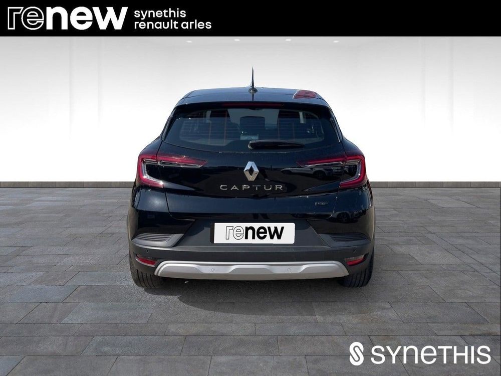Captur E-Tech full hybrid 145 Equilibre 2023 occasion 13200 Arles