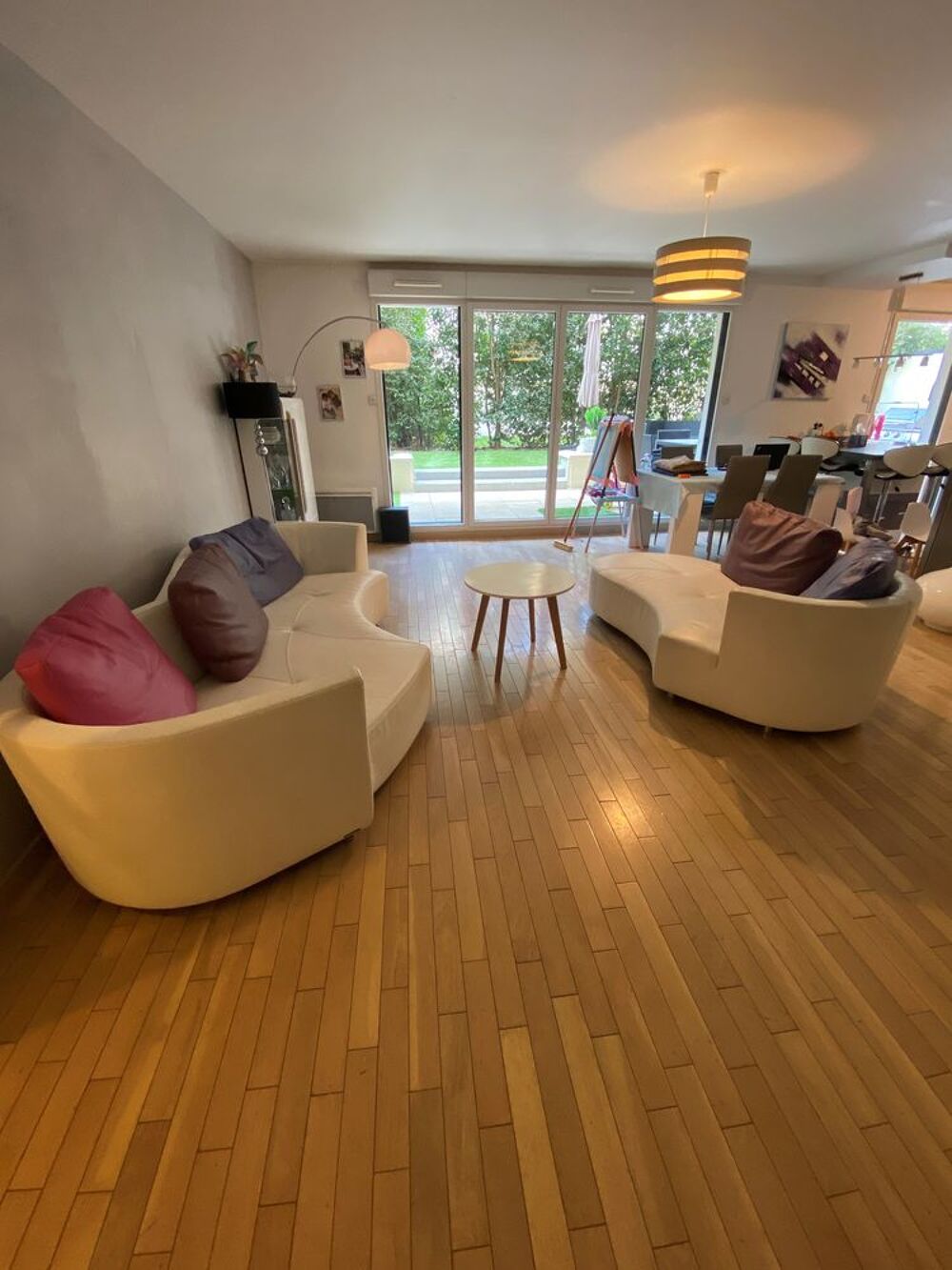 Canap&eacute; + m&eacute;ridienne en cuir blanc Roche Bobois Meubles