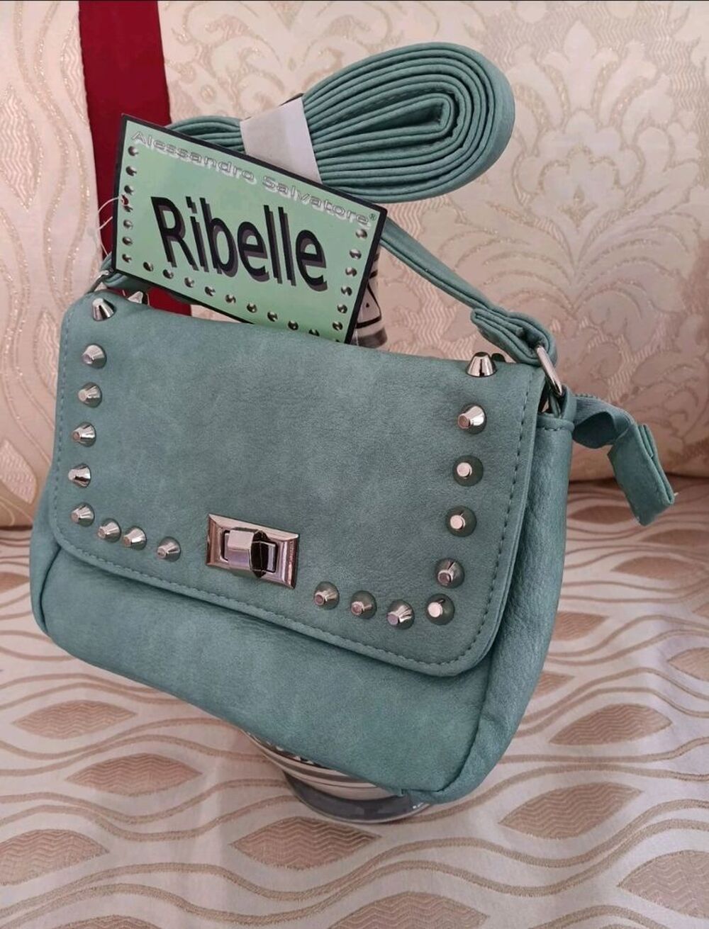 Sac &agrave; main femme avec bandouli&egrave;re prix 50� + Cadeau Maroquinerie