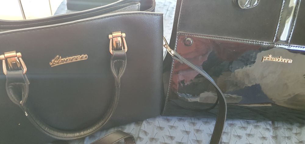 Je suis Audrey Invalide mes sacs &agrave; main Bijoux et montres