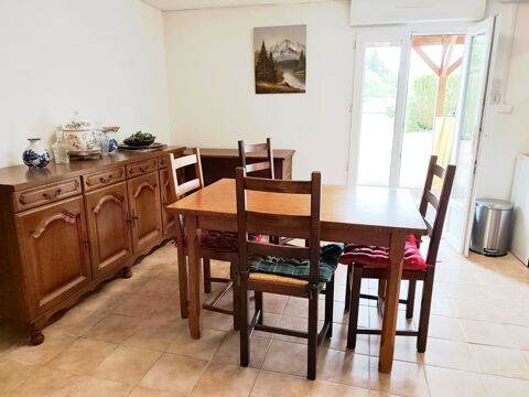 Table et 4 chaises en bon état 50 Déols (36)