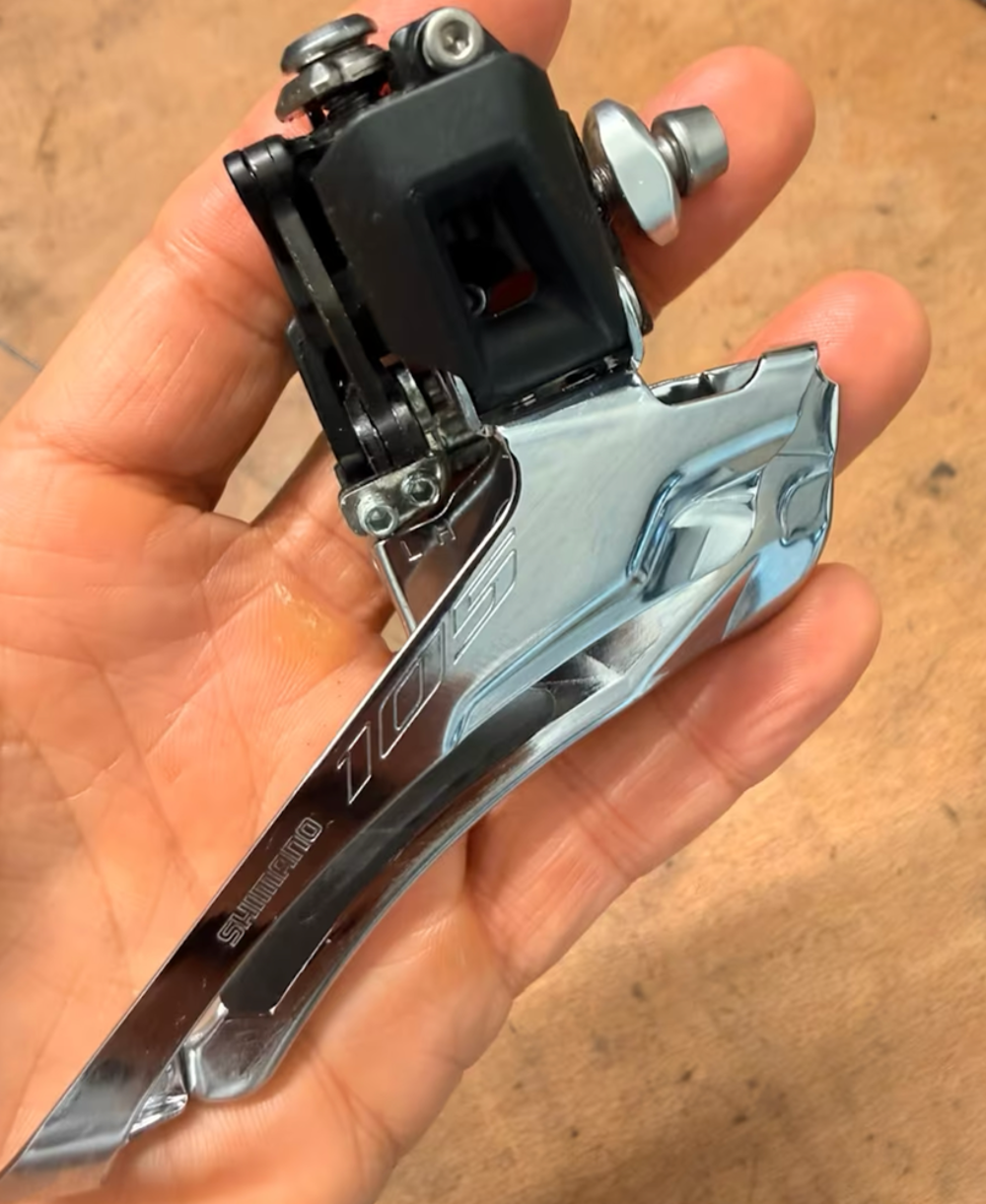 Shimano
105 RD-R7100 12s Vélos