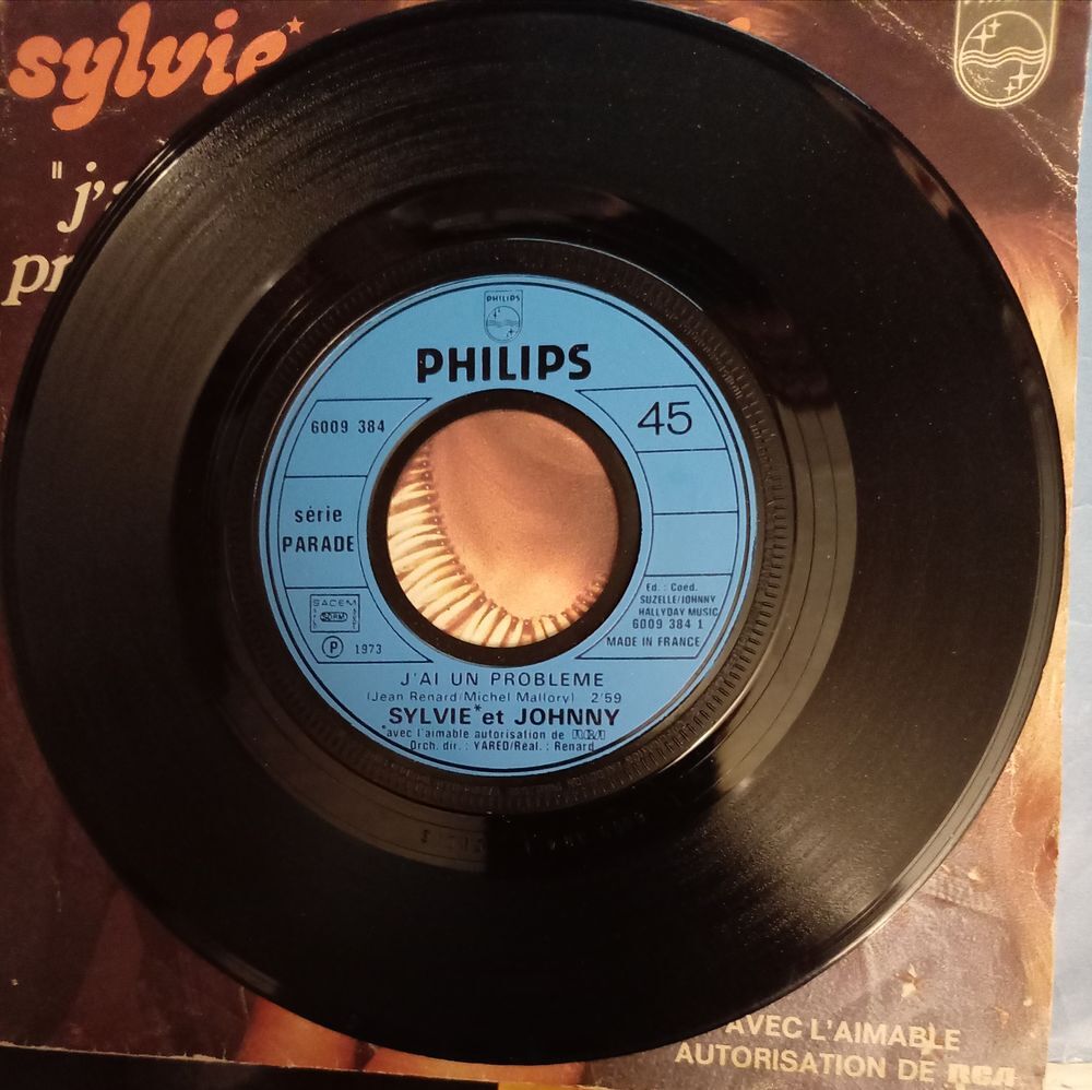 JOHNNY HALLYDAY / 3 X DISQUES VYNIL 45 TOURS CD et vinyles