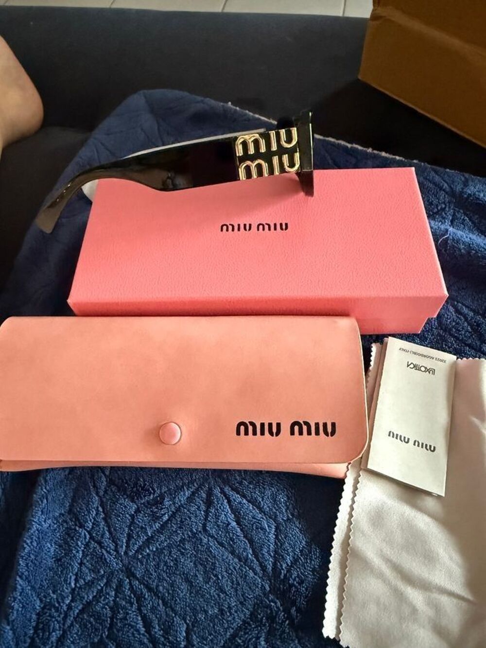 Lunette miu miu tt neuves Bijoux et montres