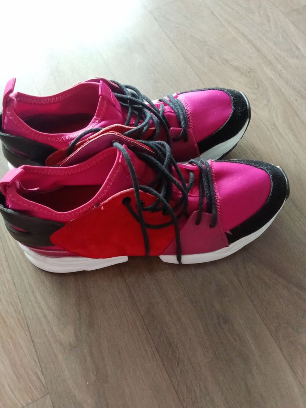 Chaussures tr&egrave;s Bon Etat Chaussures