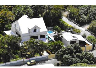  Maison � vendre 15 + pi�ces 330 m�