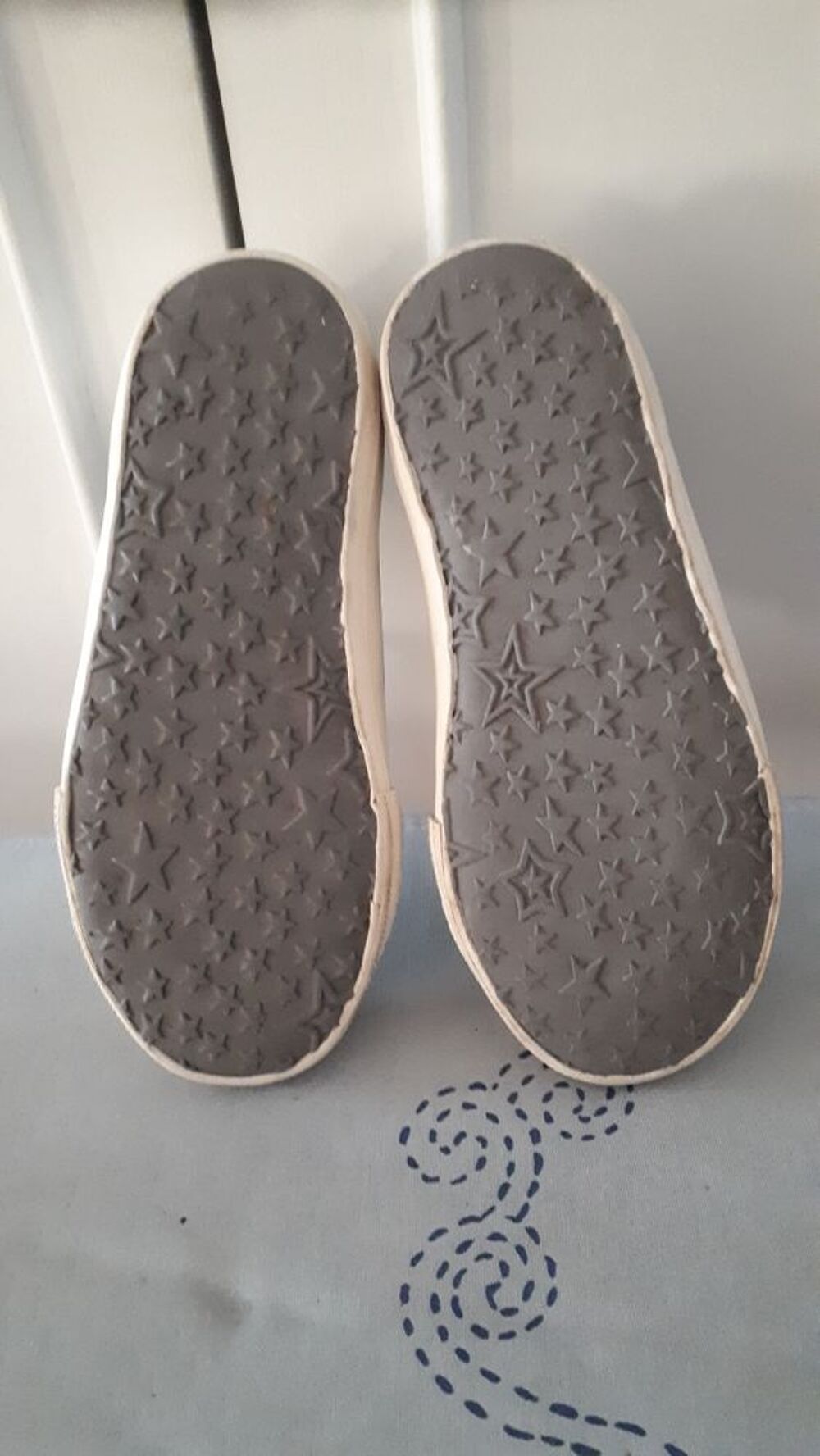Baskets argent&eacute; NEXT en TBE - 29 Chaussures enfants