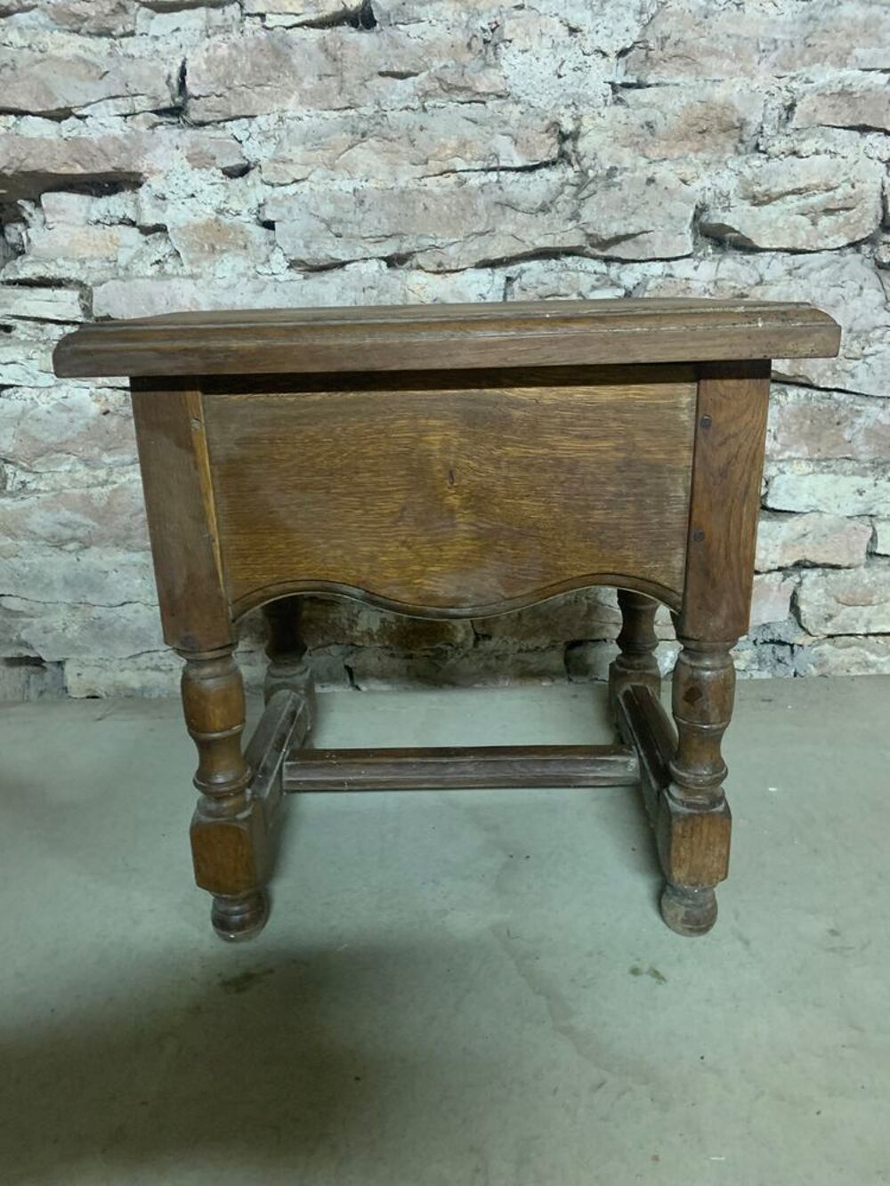 Petite table avec rangement Meubles