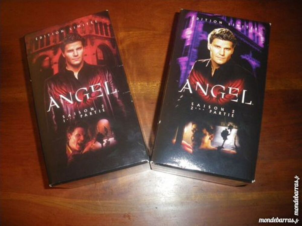 2 coffrets de cassettes "ANGEL" (48) DVD et blu-ray