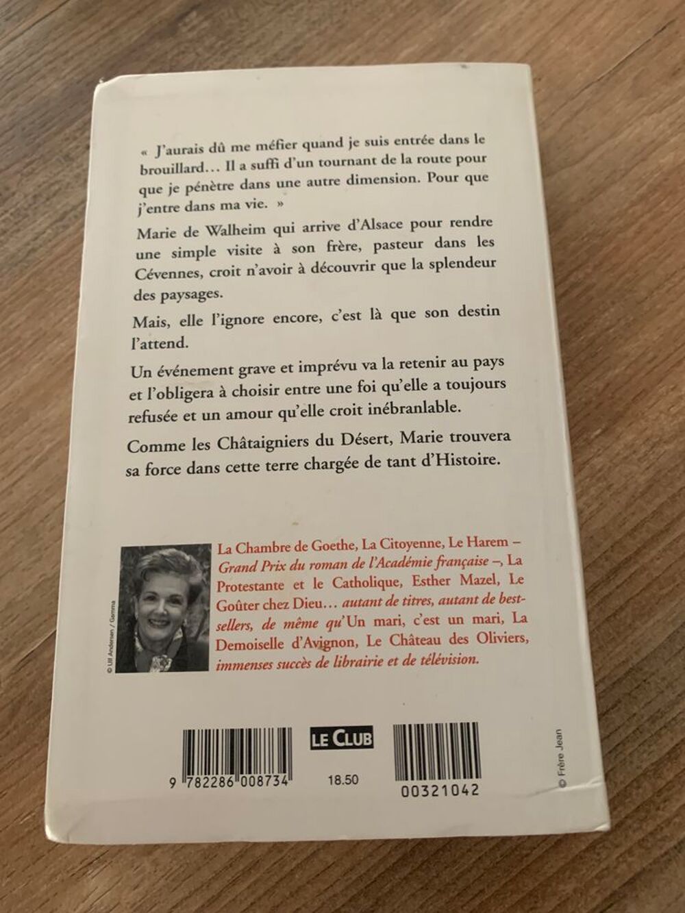 Livre " Les ch&acirc;taigniers du d&eacute;sert " - Livres et BD