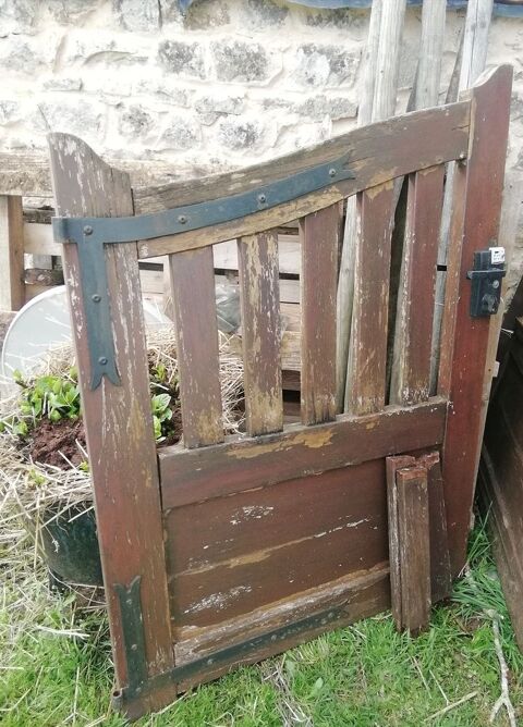 Portails en iroko 2x1,5 met 1m 70 La Rochefoucauld (16)