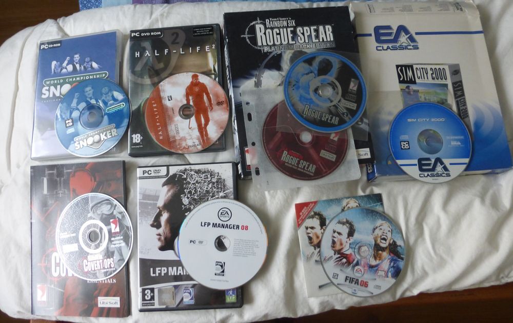 JEUX PLAYSTATION et DIVERS dvd-cd Consoles et jeux vidéos