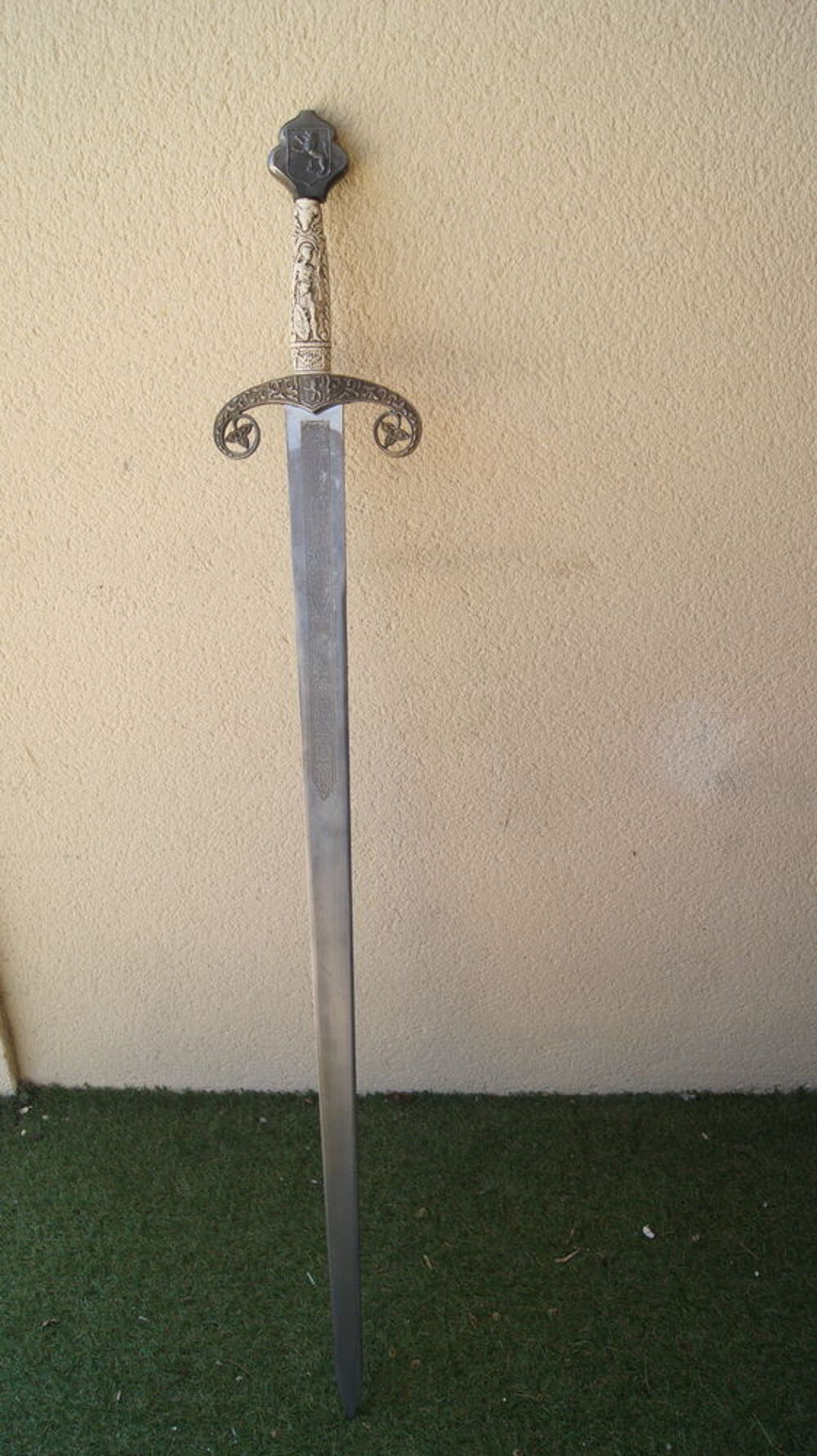 &Eacute;P&Eacute;E STYLE MEDIEVALE Décoration