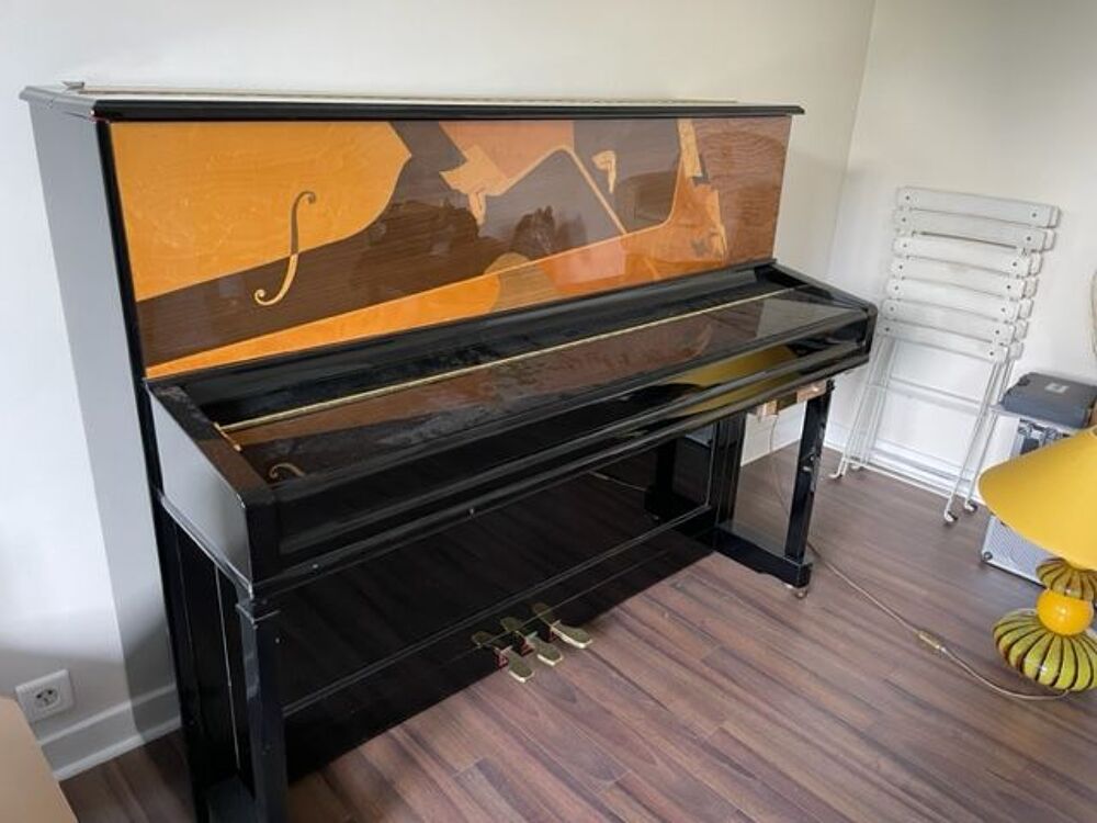 Piano Droit Instruments de musique