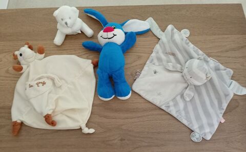 Doudous/Peluches de compagnie pour B�b� 10 Saint-Dizier (52)