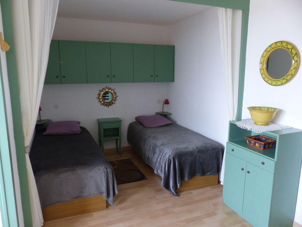  Studio greoux les bains class ** idal curistes.  Provence-Alpes-Cte d'Azur, Groux-les-Bains (04800)