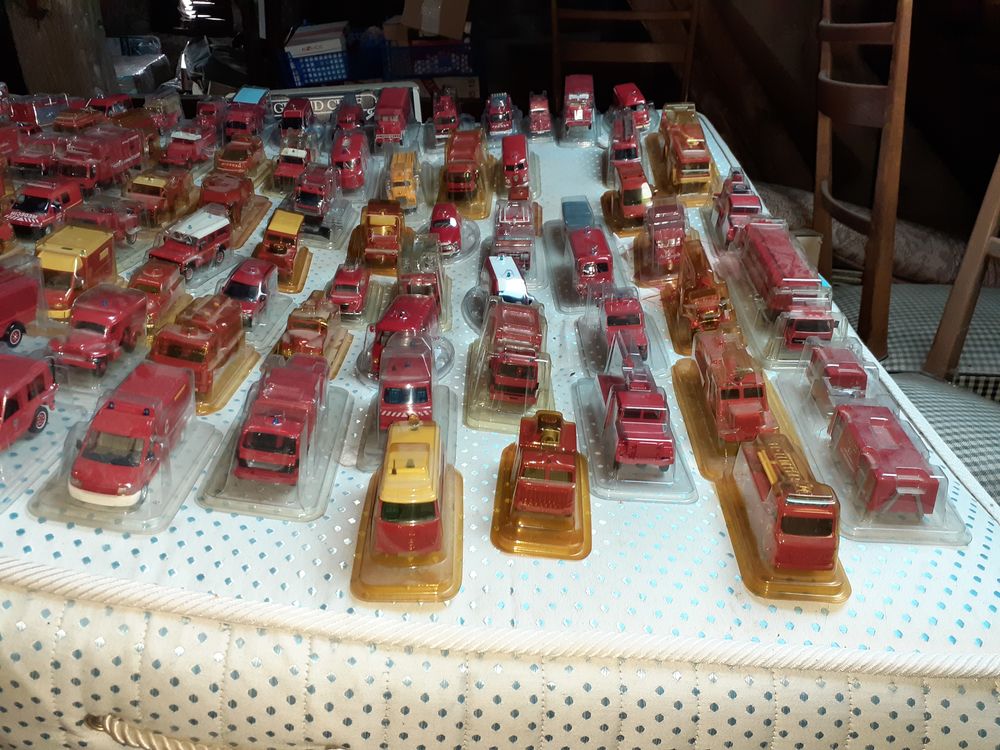 
COLLECTION +120 CAMIONS POMPIERS MINIATURES
MARQUE SOLIDO 