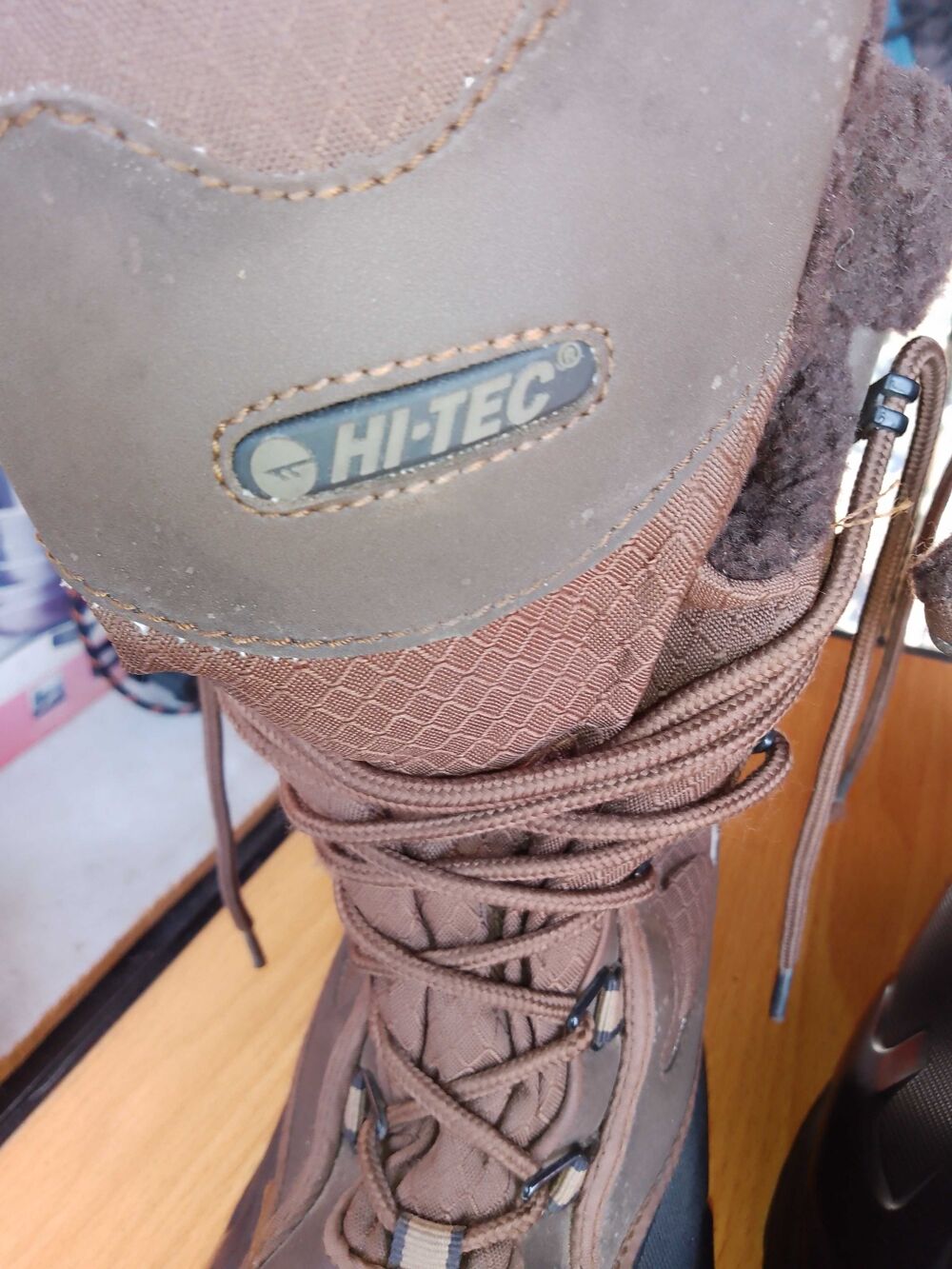 chaussures de chasse fourer tr&egrave;s bon &eacute;tat Sports