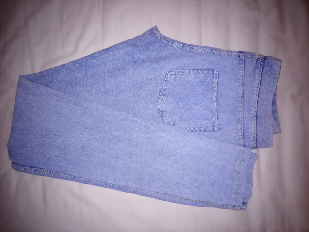 Lot 4 pantalons jeggings taille S Vêtements