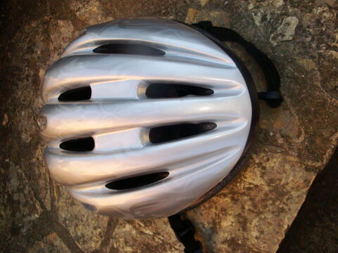 Casque pour v�lo marque OKTOS neuf 10 Nimes (30)