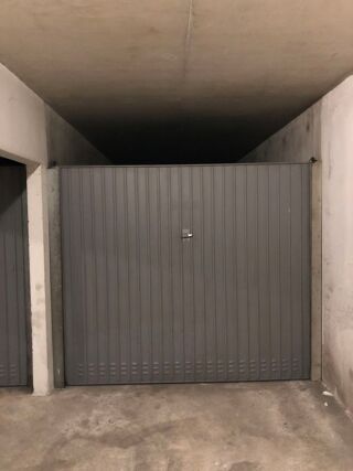  Parking / Garage à louer 12 m²