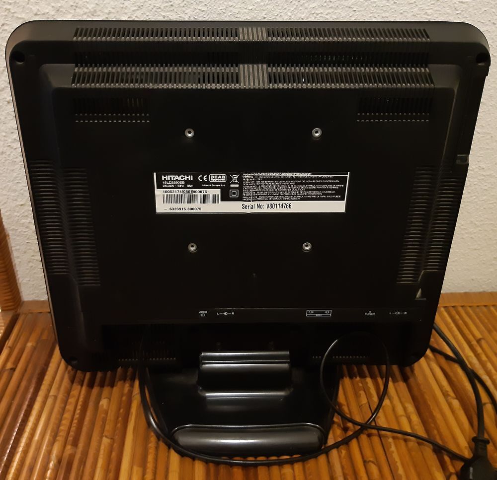 Petite t&eacute;l&eacute; d'appoint 36cm. Photos/Video/TV
