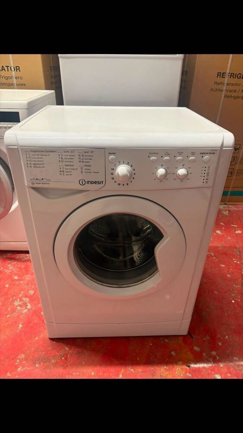 machine &agrave; laver comme neuve Indesit excellent &eacute;tat livraison et installation assur&eacute;e Electroménager