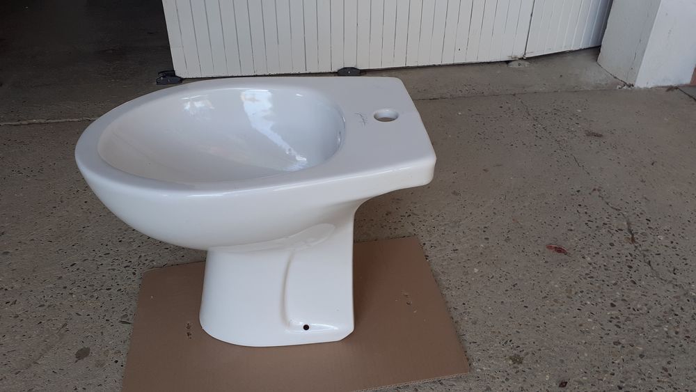 Bidet avec mitigeur neuf. Bricolage