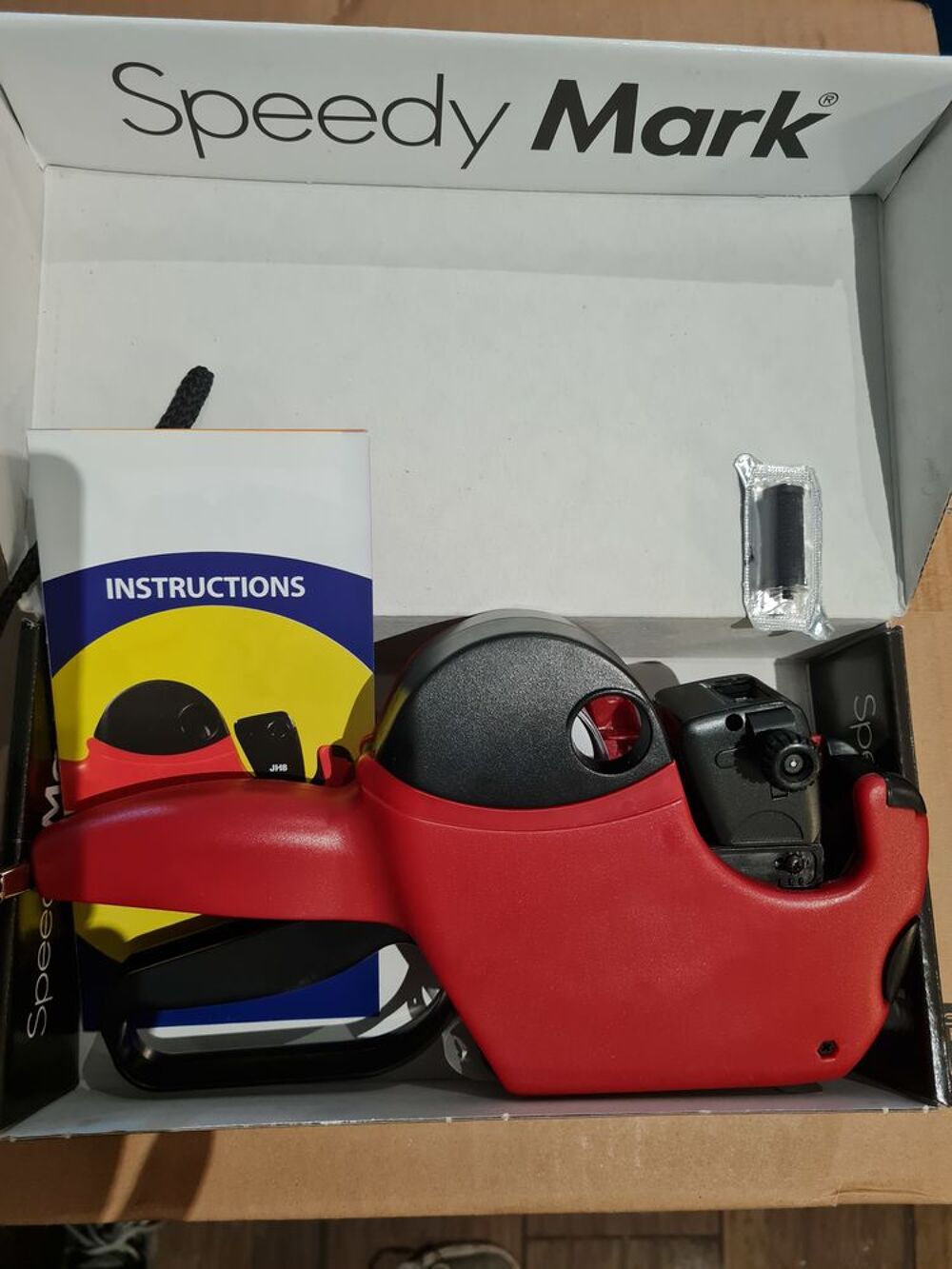 &Eacute;tiqueteuse Matériel informatique