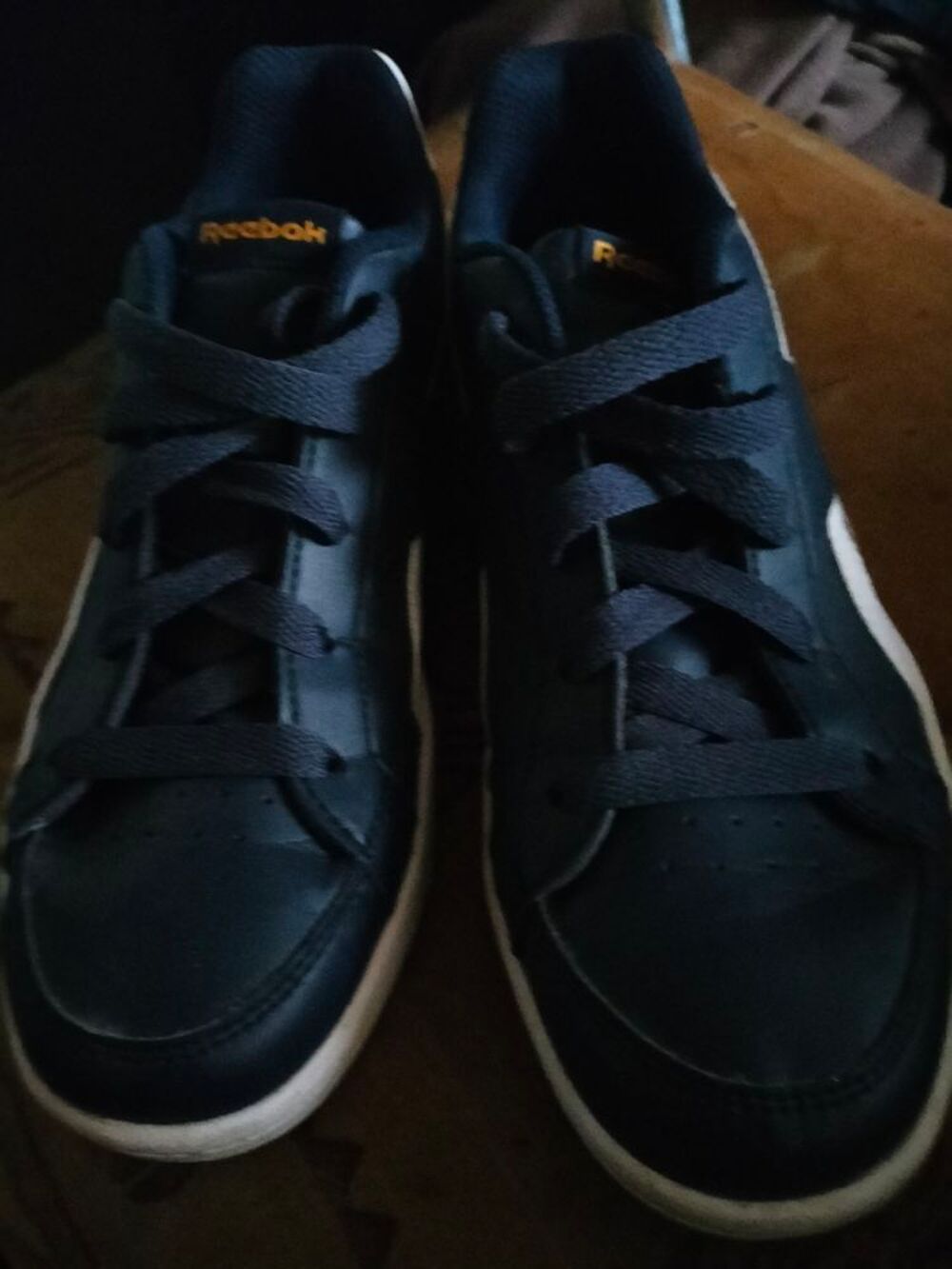 Basket Reebok marine pointure 37 quasi neuf Chaussures