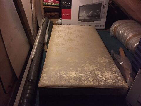 matelas + sommier 50 Velaine-en-Haye (54)