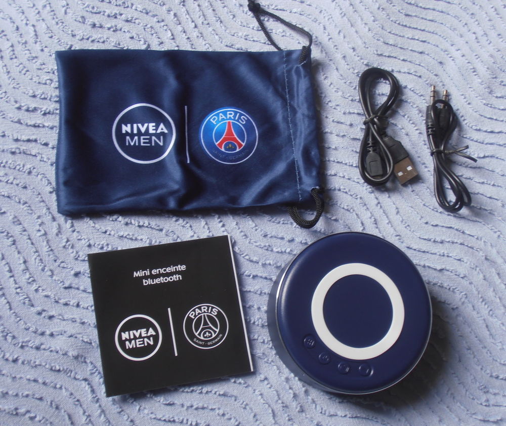 Mini Enceinte portable Bluetooth Nivea for Men / PSG NEUVE
Audio et hifi