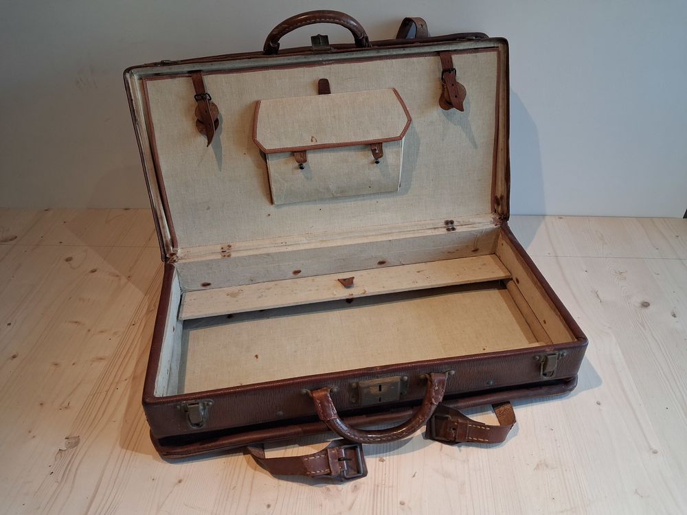 Valise ancienne cuir Décoration