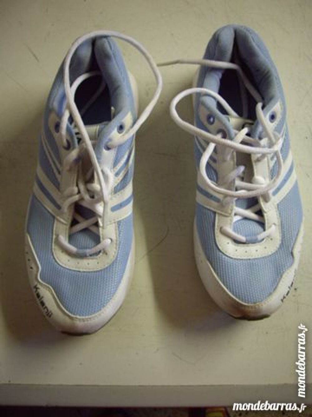 Baskets Bleu ray&eacute; blanc pt 38-neuves Chaussures