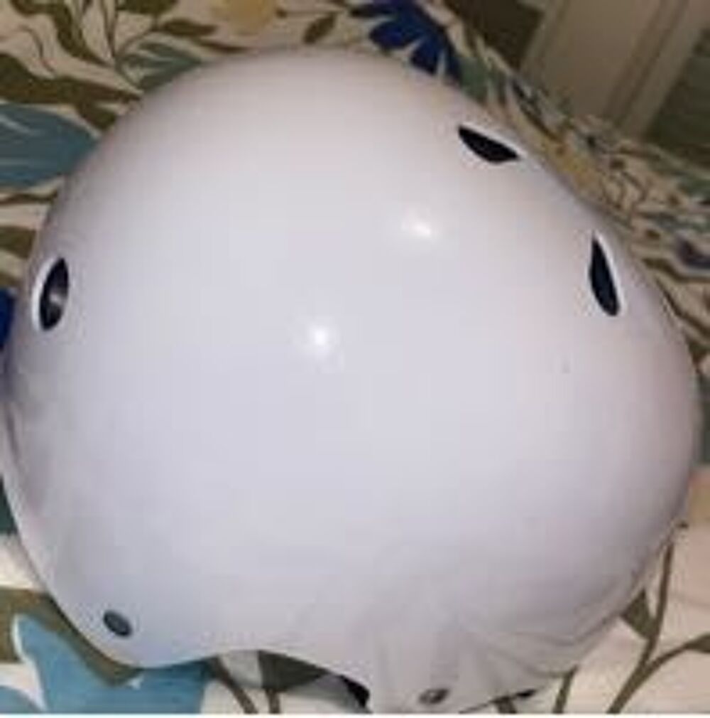 Roller + casque blanc Sports