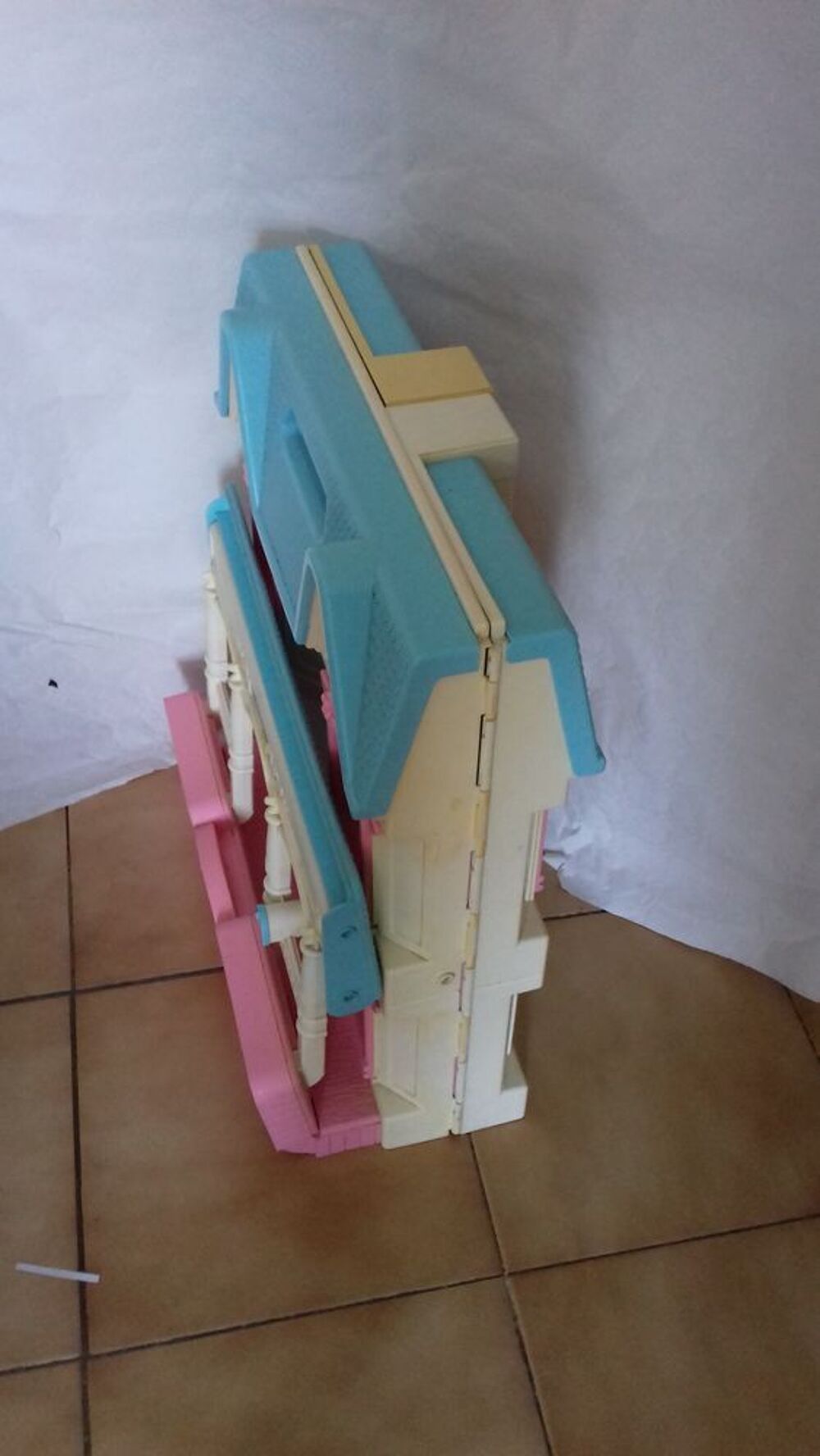 Maison de poup&eacute;e vintage
Jeux / jouets