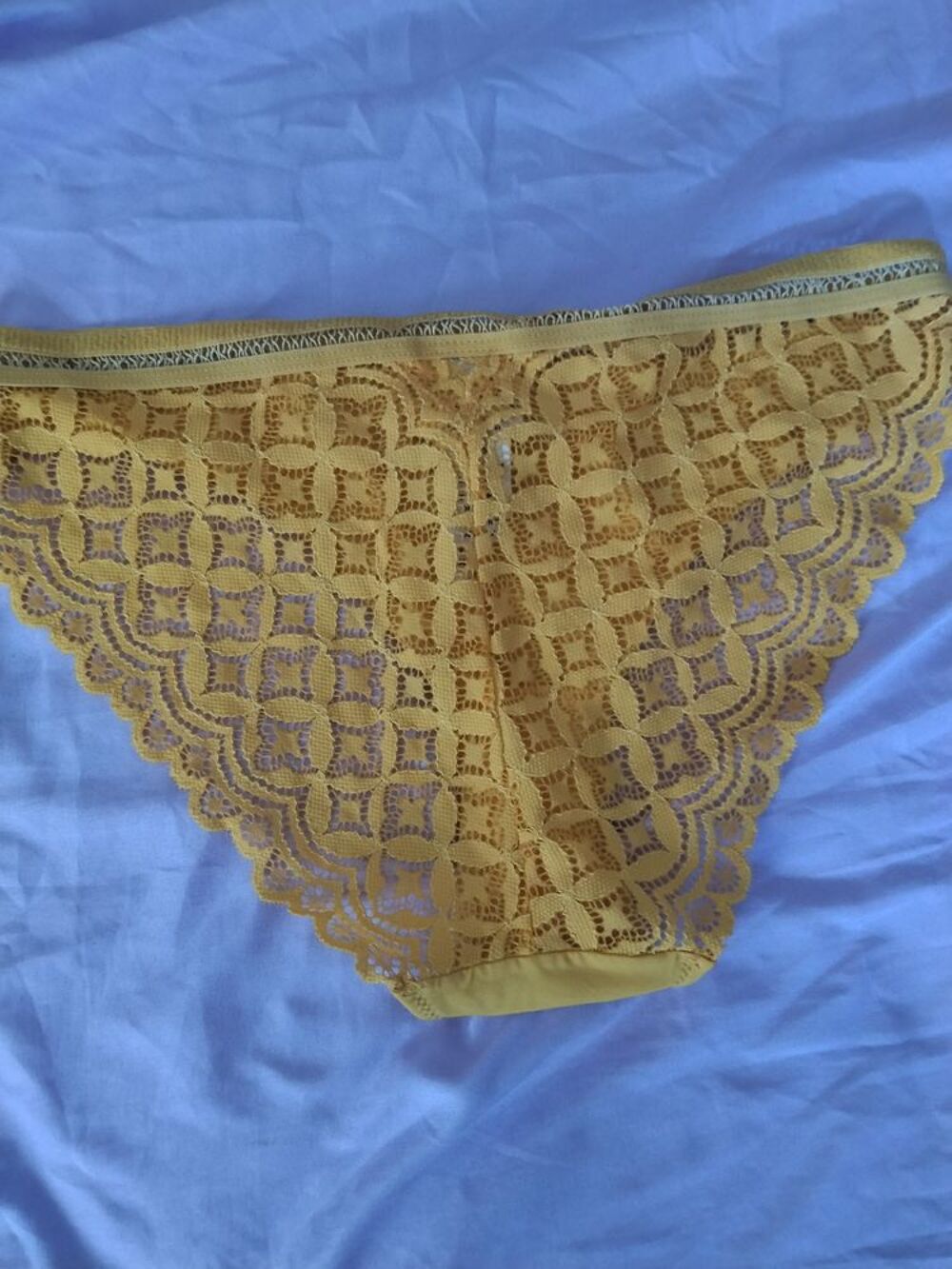 Culotte femme pas s&eacute;rieux passer votre chemin. Vêtements