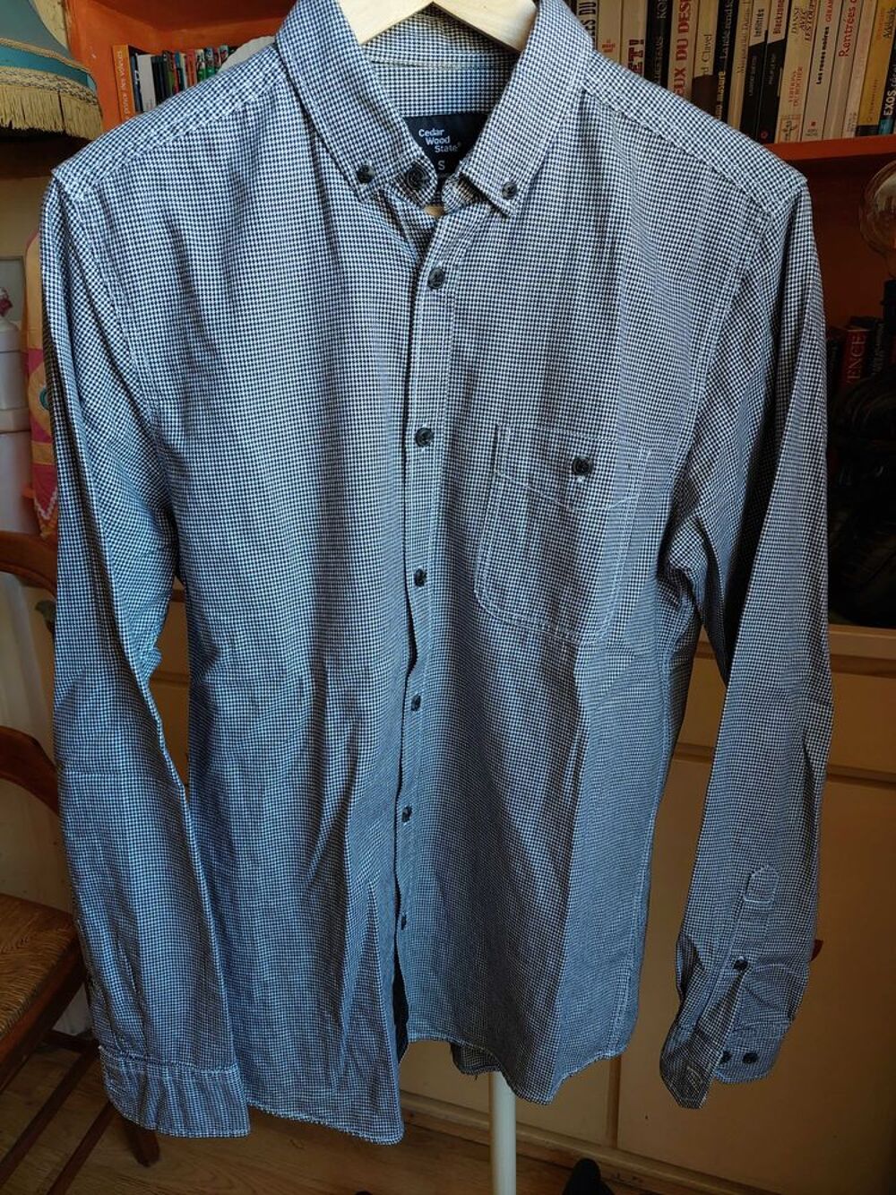 Chemise manche longue taille S Vêtements