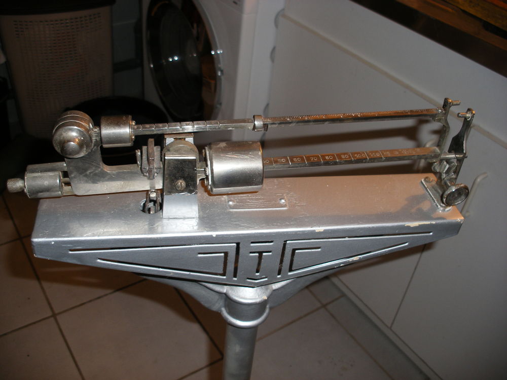  p&egrave;se personne de pharmecie TRAYOU vintage Electroménager